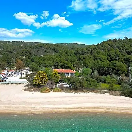 Hotel Spacious Maisonette On The 