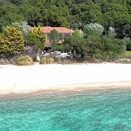 Hotel Spacious Maisonette On The 